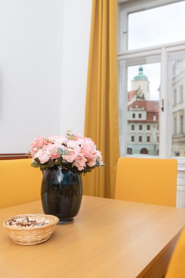 Moonlight Apartments Old Town Prag Exterior foto