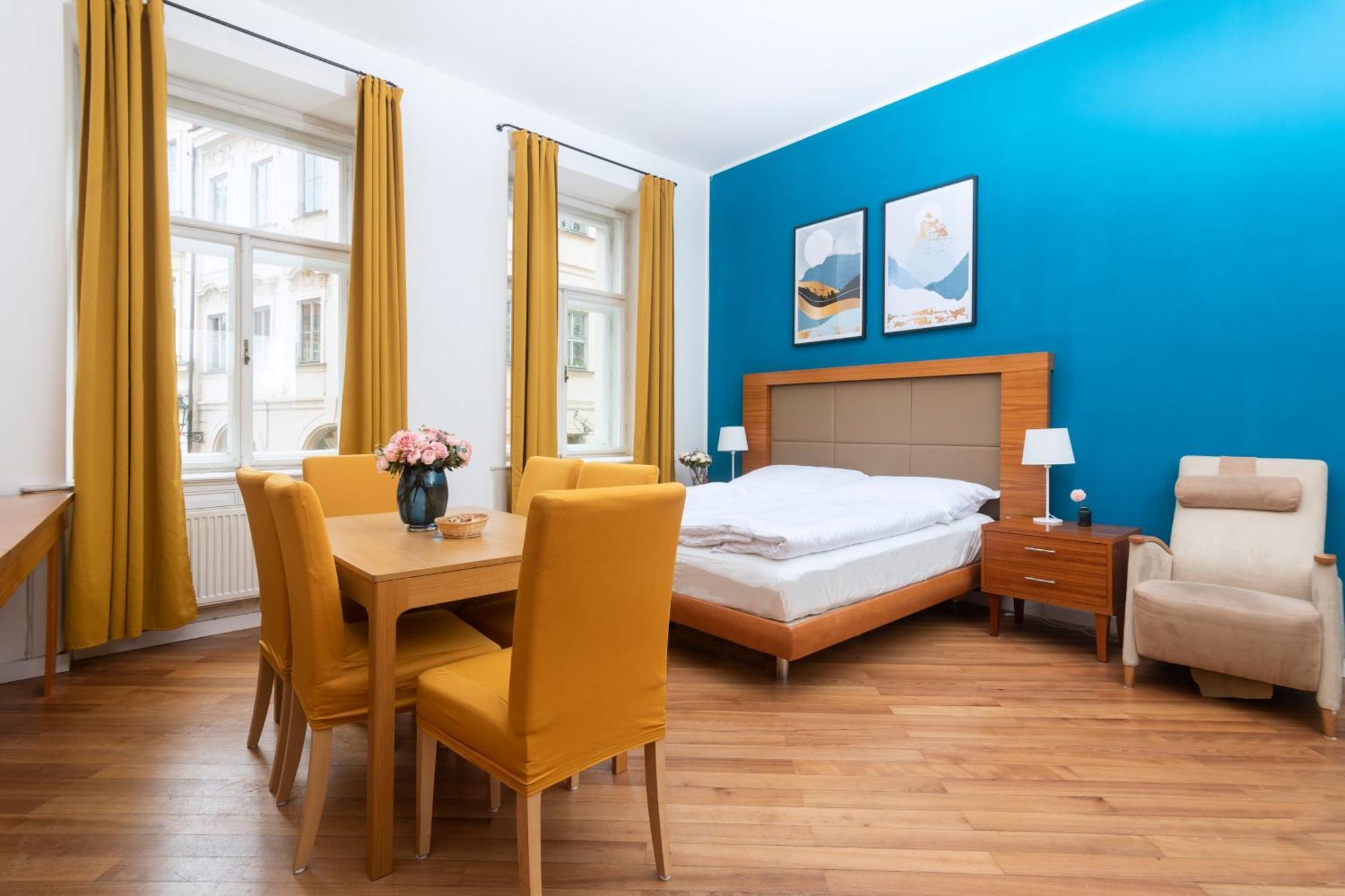 Moonlight Apartments Old Town Prag Exterior foto